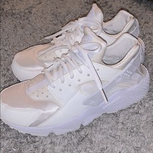 Nike Huarache! All white!